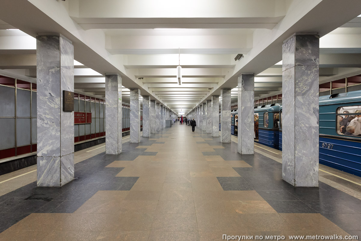 Москва метро текстильщики. Станция метро Текстильщики. Текстильщики (станция метро, Таганско-Краснопресненская линия). Станция метро Текстильщики Москва. Текстильщики станция метро Москва Таганско Краснопресненская линия.